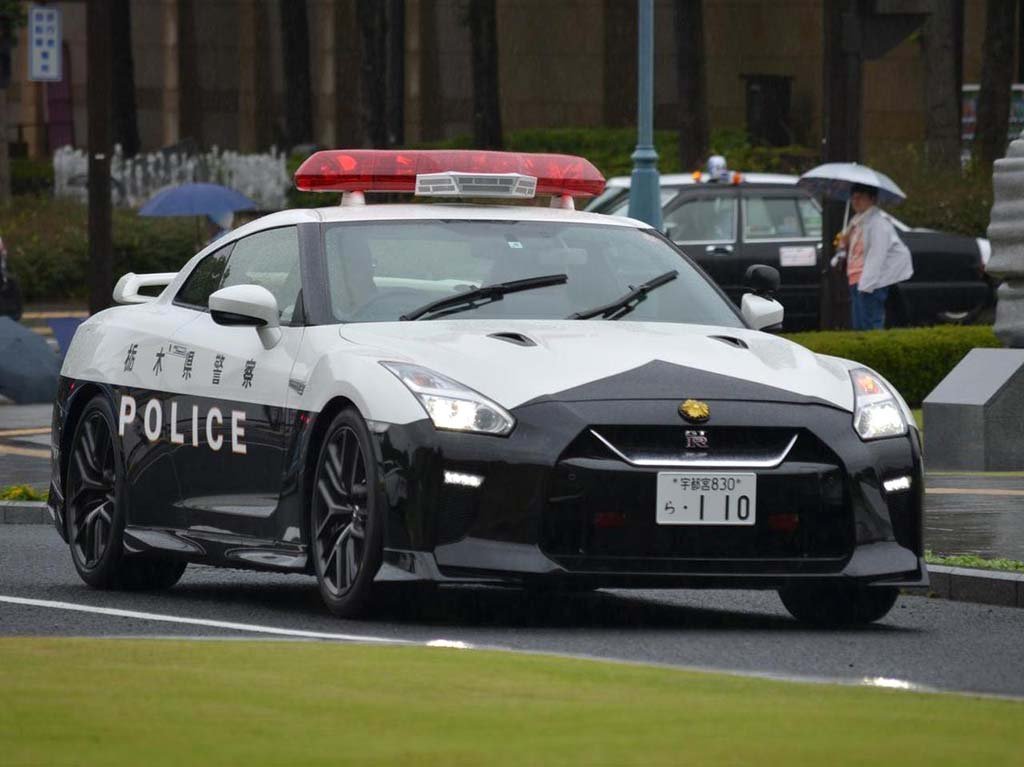 Nissan GT-R 