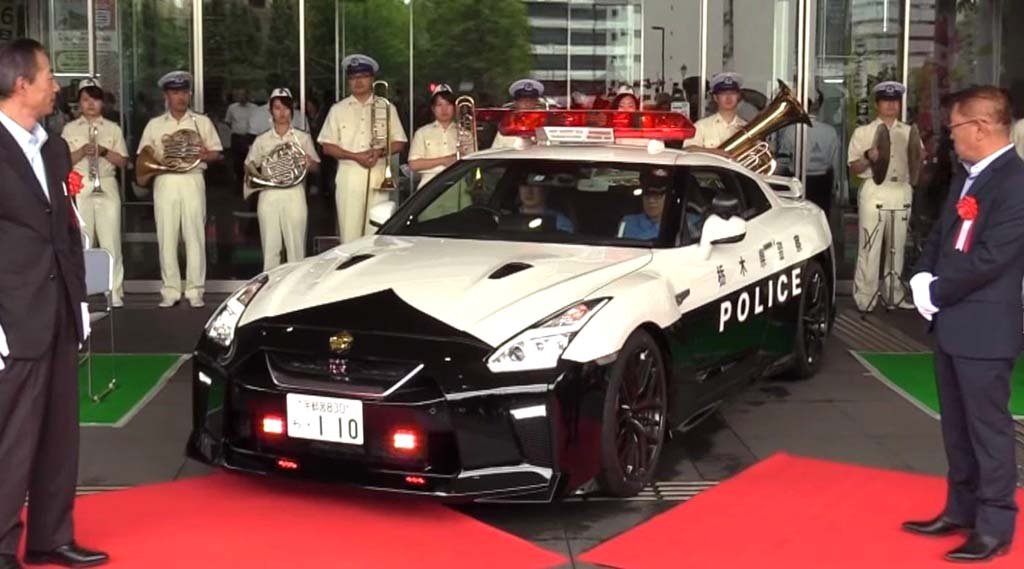 Nissan GT-R 